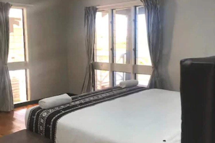 Room 9 of 63