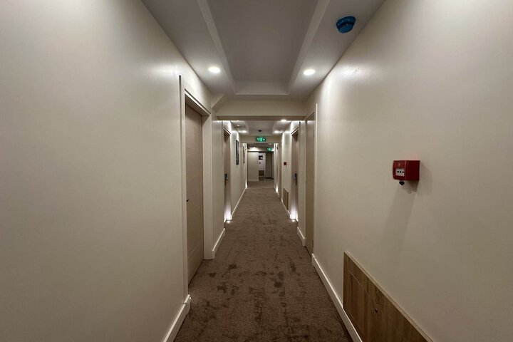 Ballroom/Hall 154 of 170