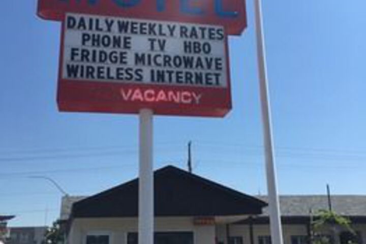 Mid Town Motel