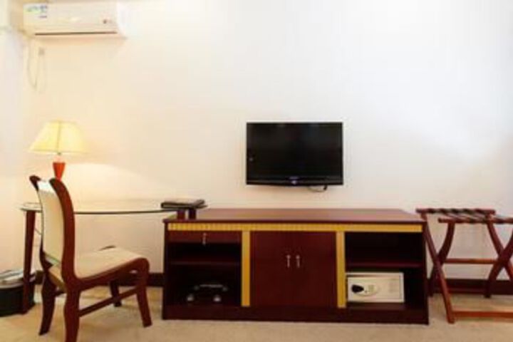 Room 37 of 68