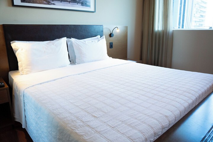 Room 25 of 172