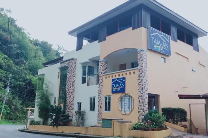 TAM-AN HOTEL BANAUE