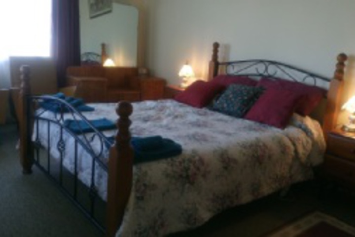 Room 319 of 407