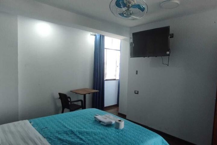 Room 5 of 14