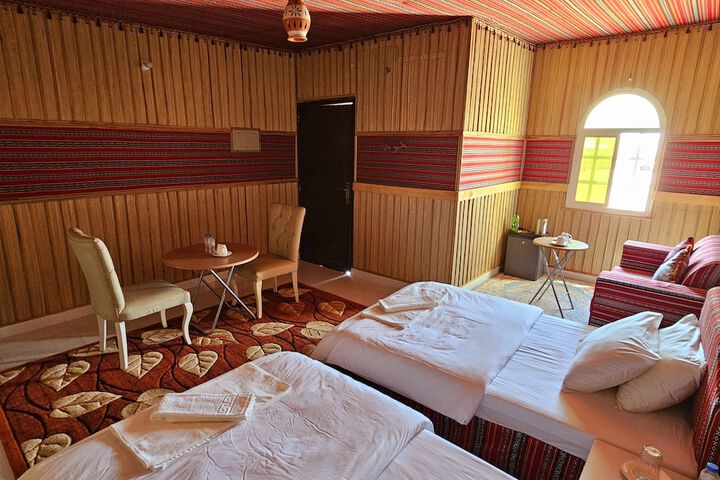 Room 8 of 72