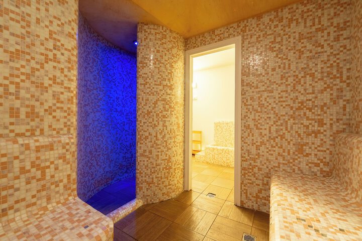 Room 40 of 49