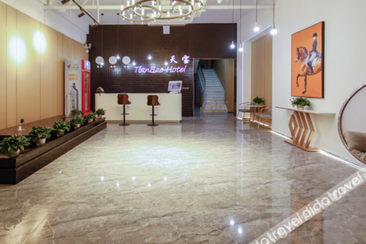 Hotel Interior 8 of 22