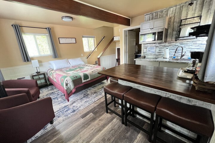 Room 6 of 32
