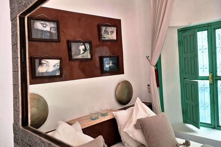 Room 10 of 68