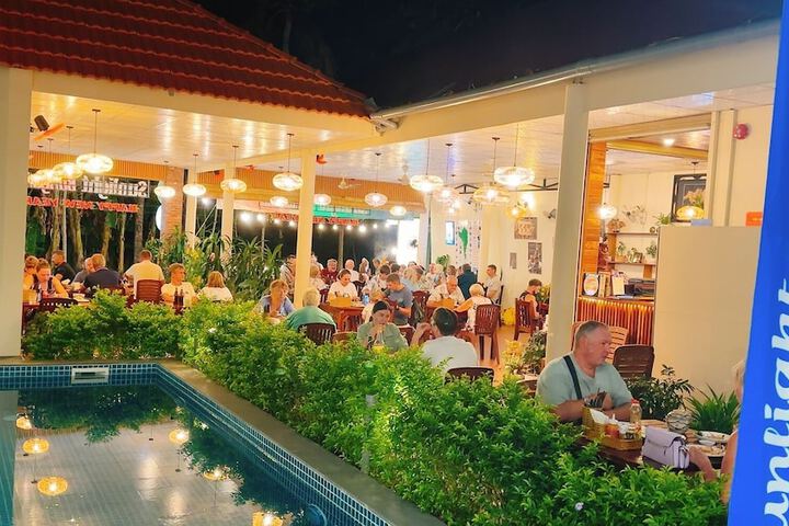 Dining Photos