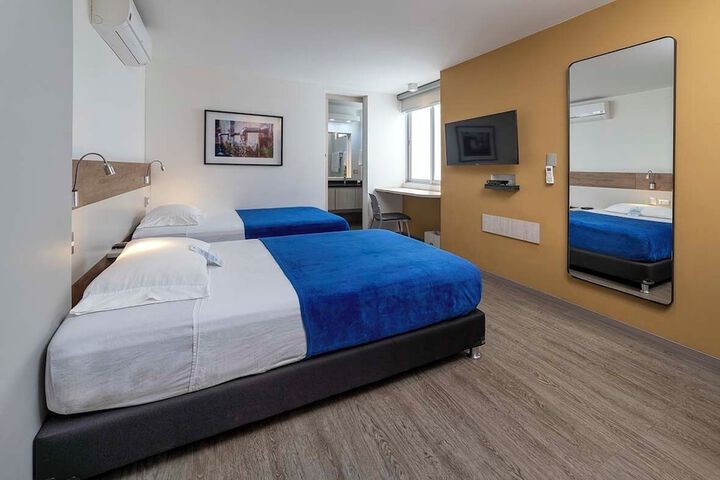 Room 3 of 24