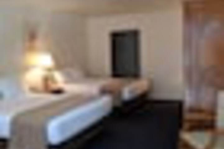 Room 8 of 81