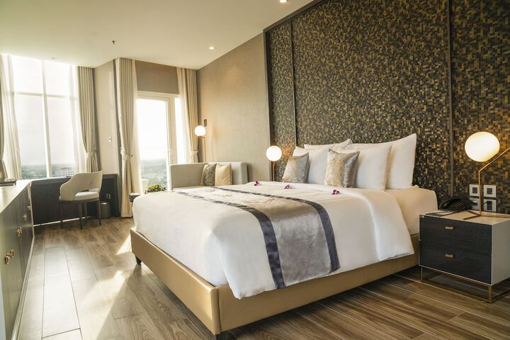 Room 4 of 60