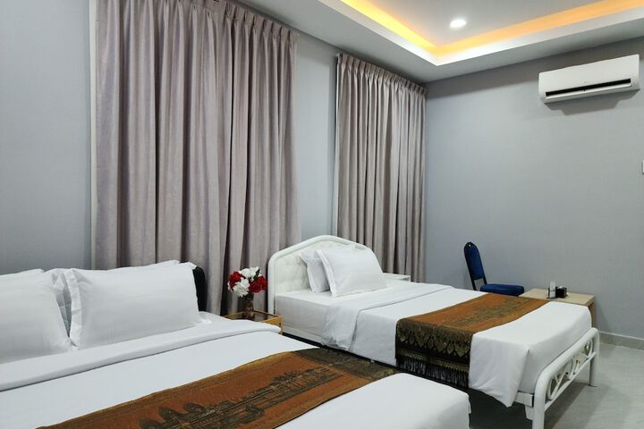 Room 30 of 65