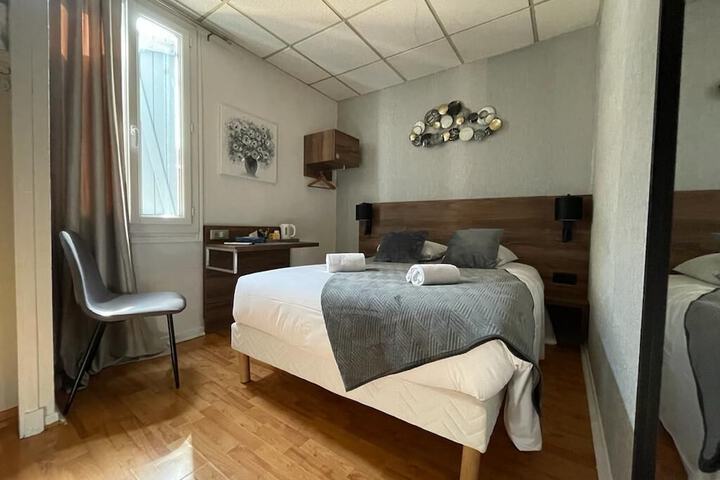 Room 26 of 44