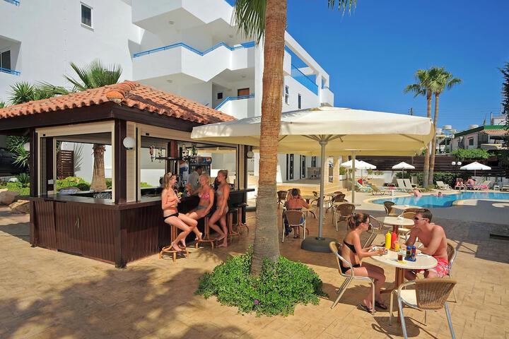 Pools & Facilities