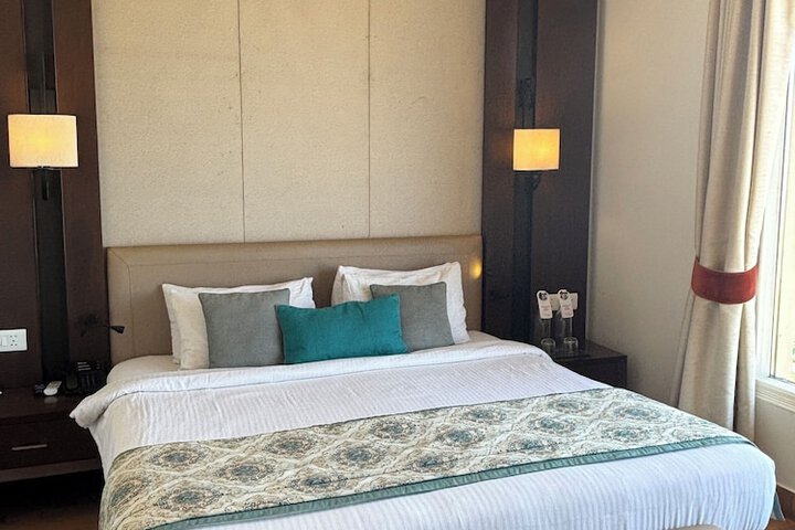 Room 6 of 47