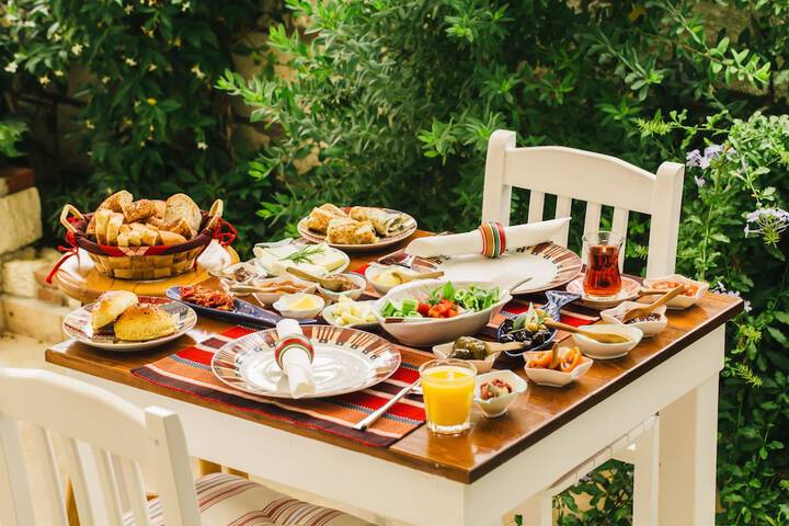 Breakfast/Coffee Service 52 of 75
