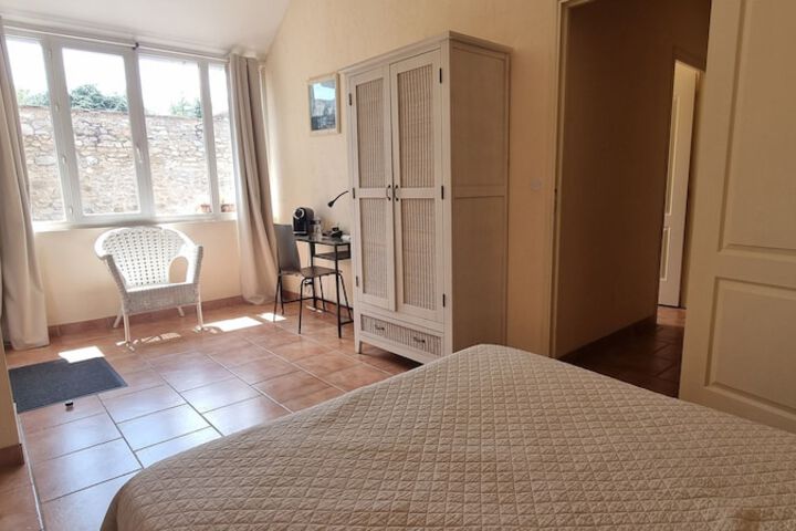 Room 13 of 70