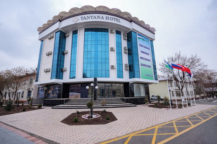 Exterior of Tantana Hotel