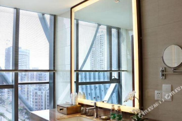 Baiyi International Hotel