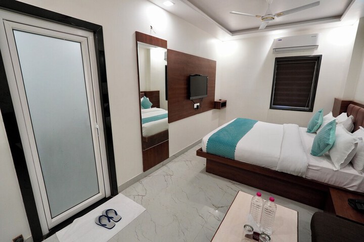 Room 7 of 37