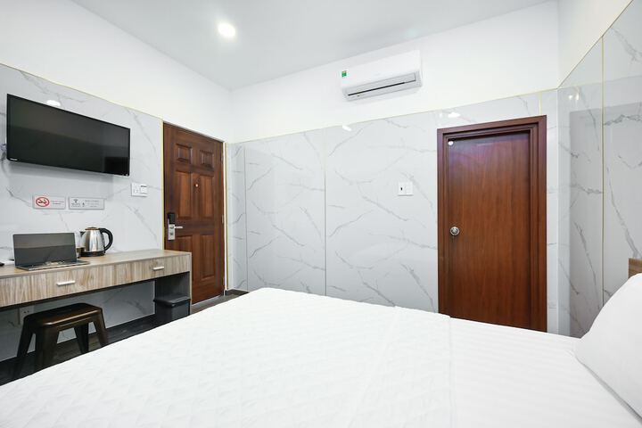 Room 3 of 60