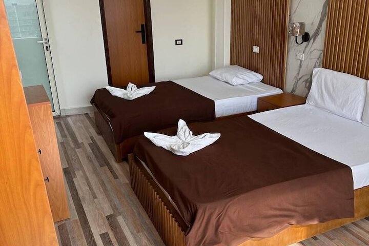 Pyramids History Inn