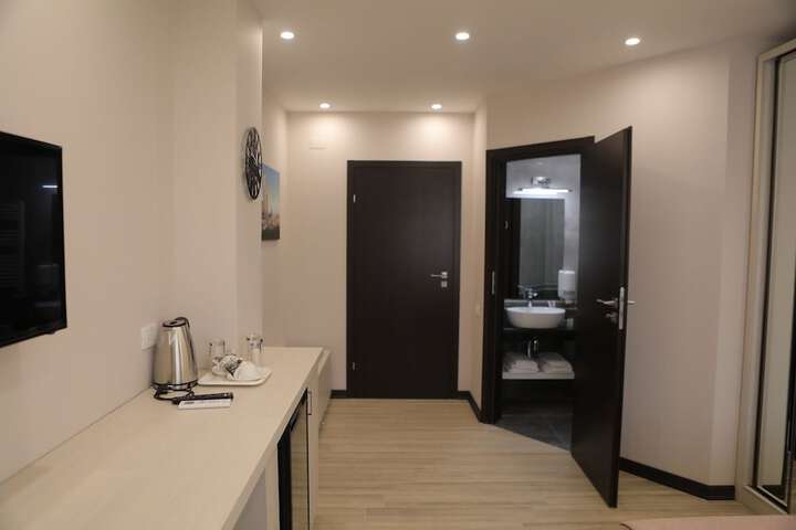 Room 11 of 59