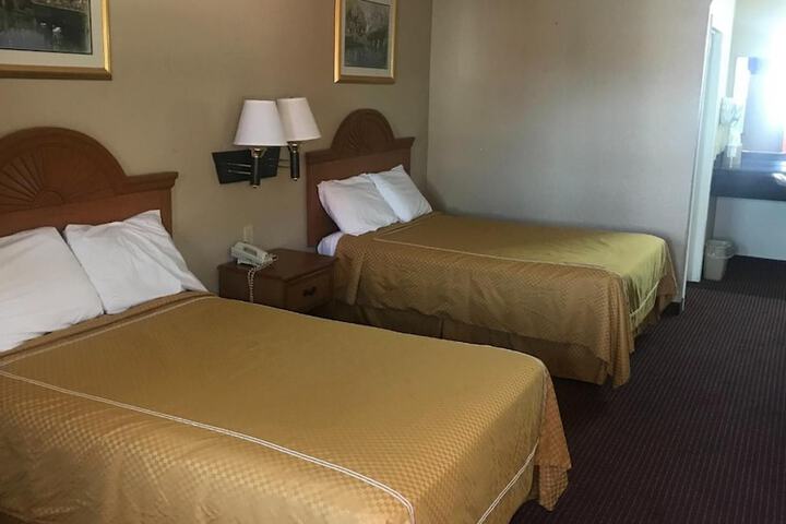 Room 14 of 30