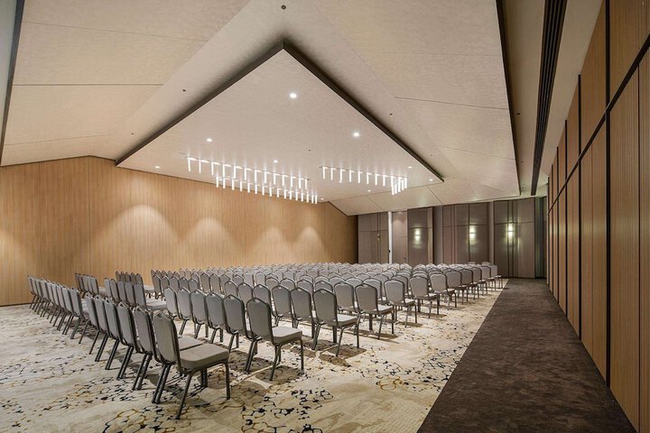 Business Center 174 of 217