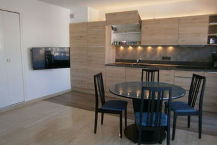 Room 14 of 20