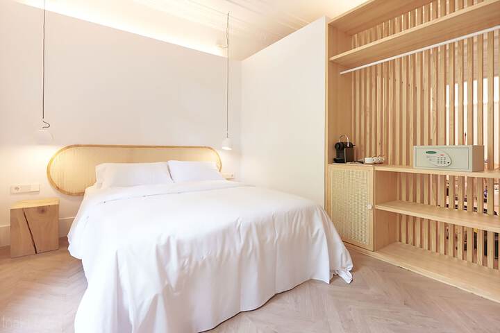 Room 10 of 61