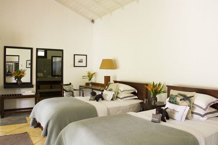 Room 9 of 55