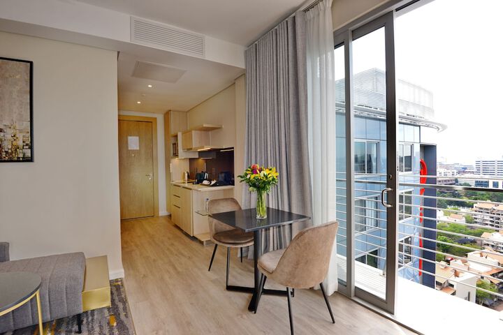 Room 35 of 87