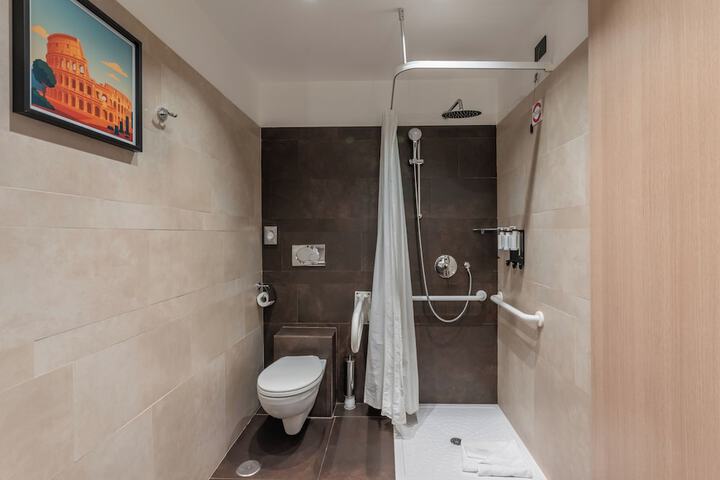 Room 45 of 73