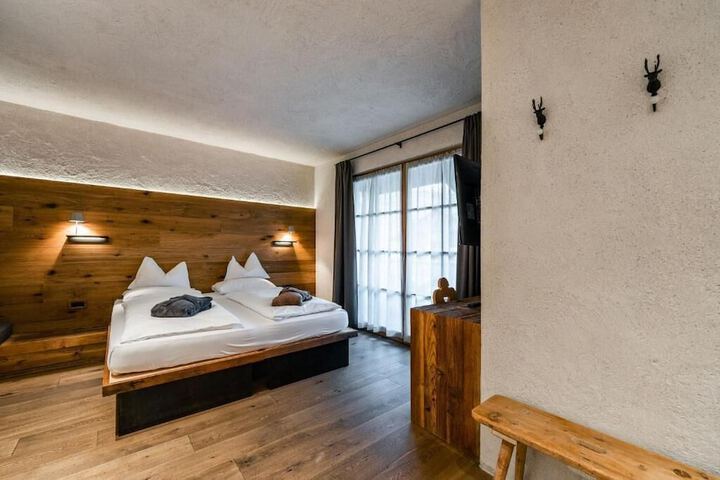 Room 34 of 101