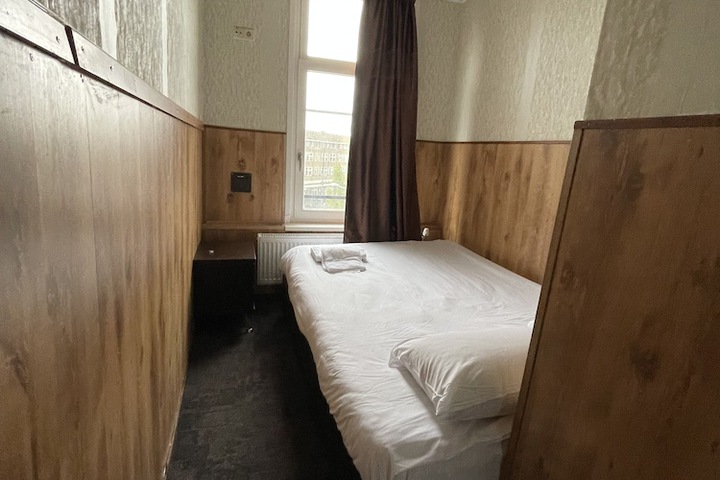 Room 17 of 56