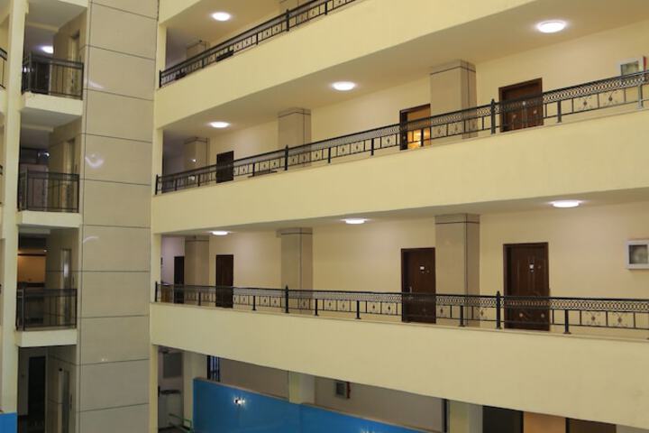 Ballroom/Hall 25 of 27