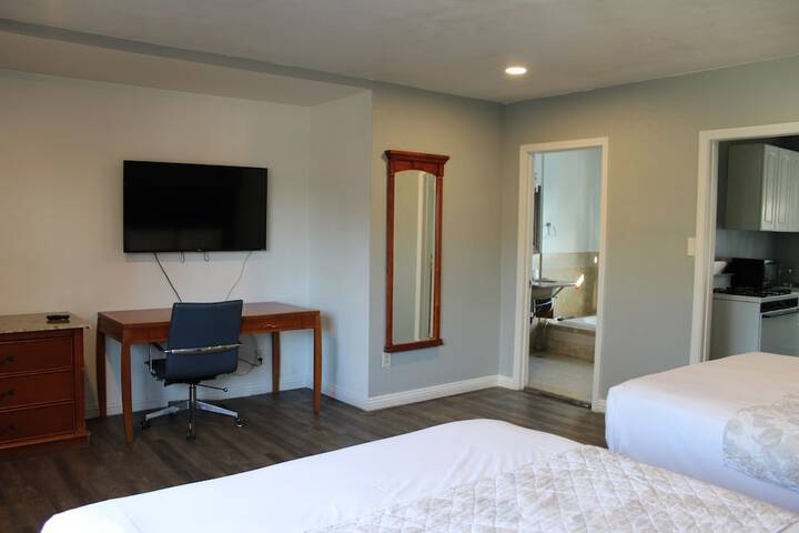 Room 26 of 90