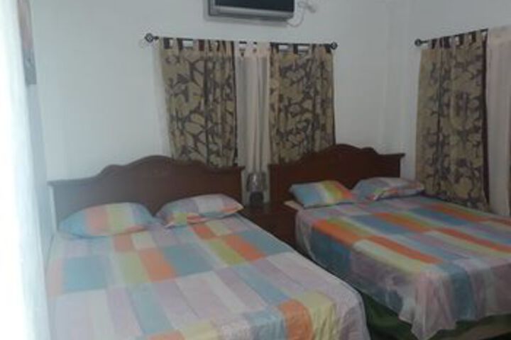 Room 34 of 77