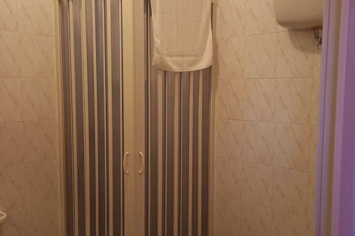 Room 106 of 130