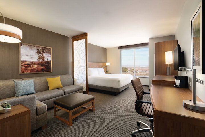 Room 12 of 64