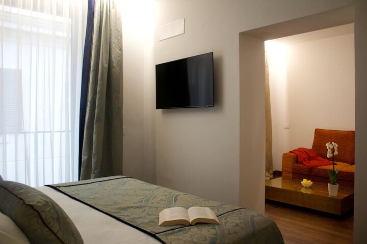 Room 5 of 47