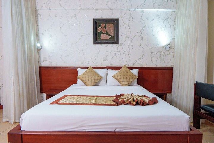 Room 16 of 36