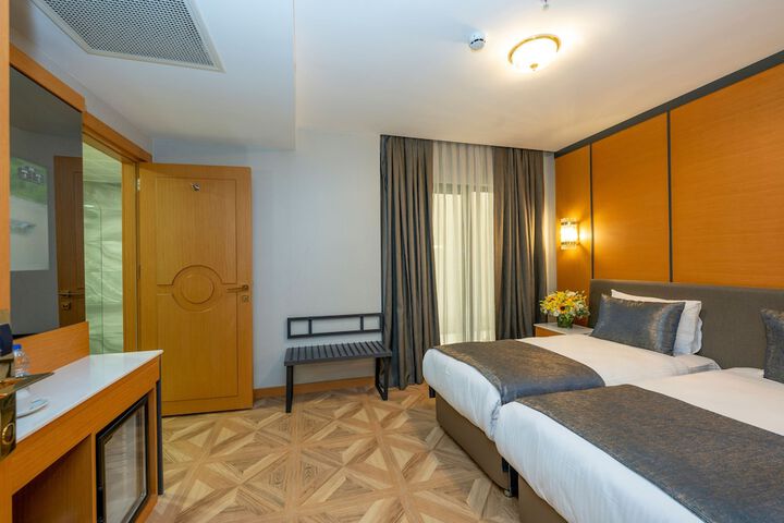 Room 29 of 144