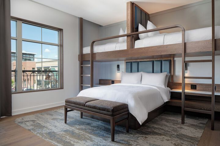 Room 15 of 43