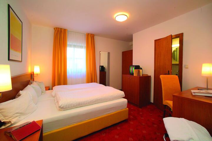 Room 9 of 57