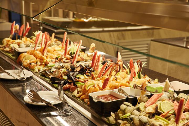 Dining 74 of 104