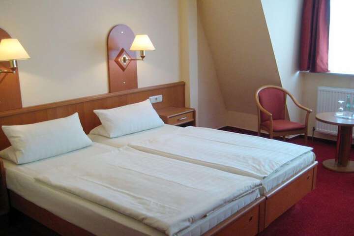 Room 36 of 47